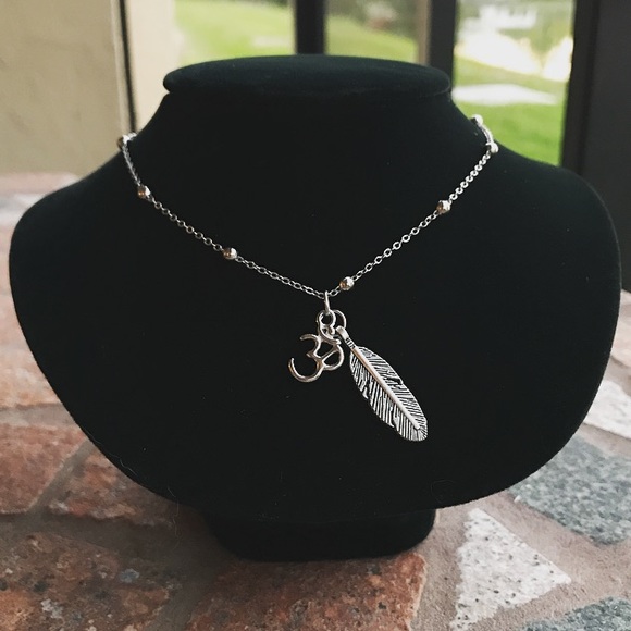 🔴SALE ! om sign & leaf charm steel chain necklace - Picture 8 of 11